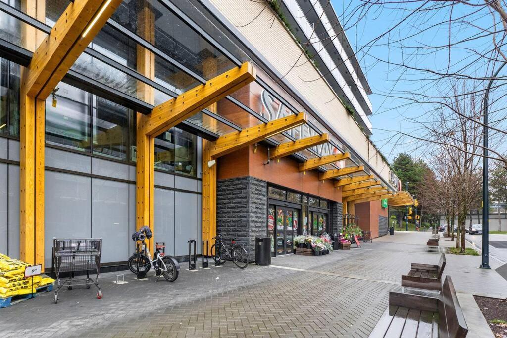 Brand New 2 Bedroom Point Grey Getaway Vancouver Exterior photo